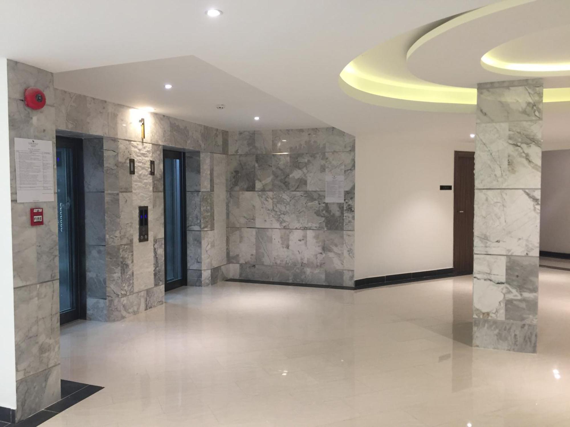 Luxury Business Suits In Grand Avenue By Pattaya City Estates 외부 사진