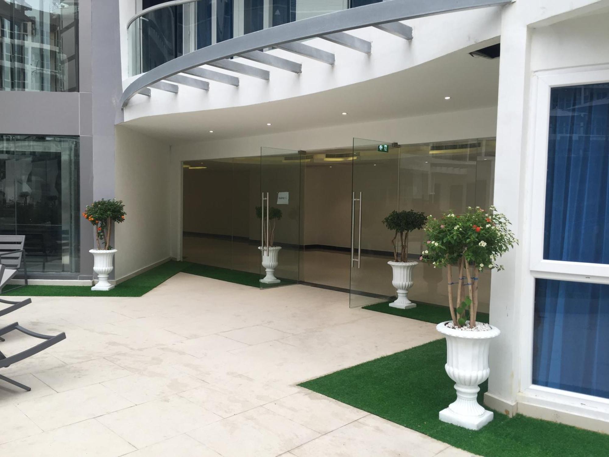Luxury Business Suits In Grand Avenue By Pattaya City Estates 외부 사진